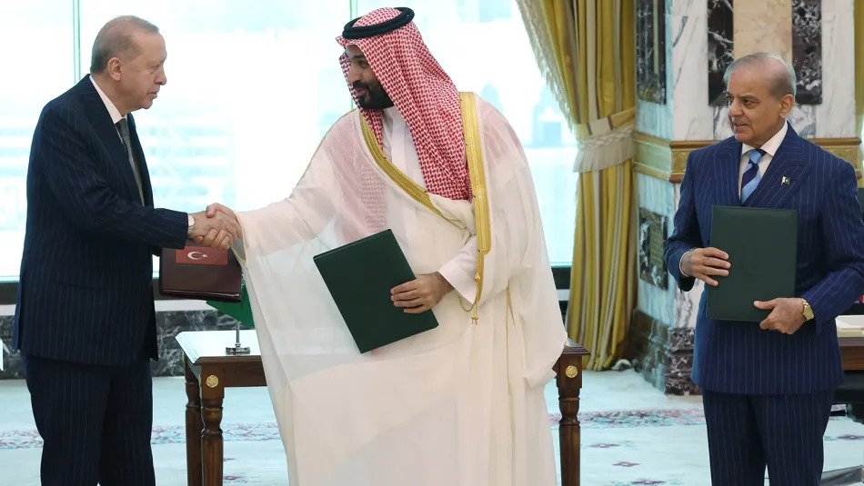 ميثاق مكة: استعراض للردع أم نقطة انقسام إقليمية جديدة؟ | شبكة اﻻستشراف الدولية