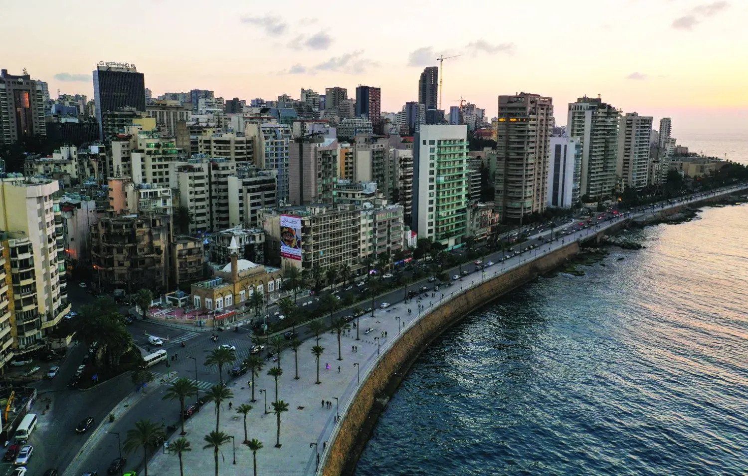 زيارة وزير الخارجية الفرنسي إلى بيروت: دلالات التحرك الفرنسي وحدود التأثير في المشهد اللبناني